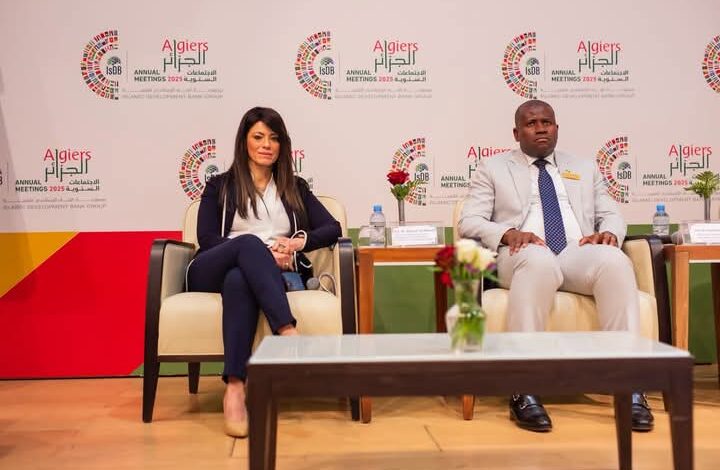 وزيرة التخطيط تشارك في جلسة نقاشية حول تجنب فخ الدخل المتوسط بالدول أعضاء البنك الإسلامي للتنمية 1 وزيرة التخطيط تشارك في جلسة نقاشية حول تجنب فخ الدخل المتوسط بالدول أعضاء البنك الإسلامي للتنمية