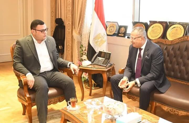 لقاء محافظ جنوب سيناء مع وزير الإسكان والمرافق والمجتمعات العمرانية