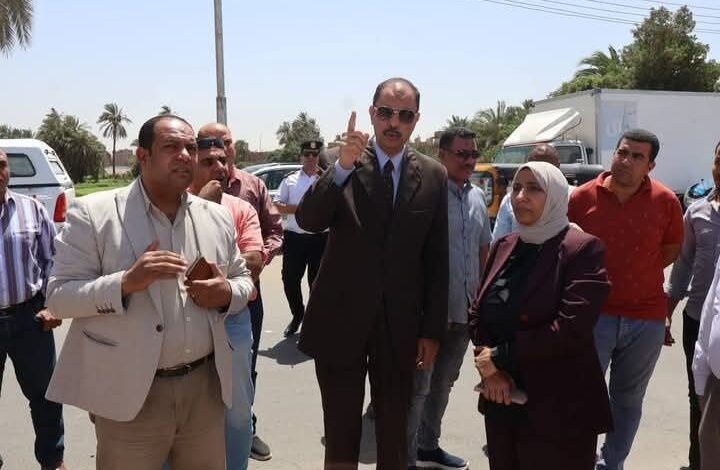 محافظ سوهاج يتفقد شارع طراد النيل بأخميم بعد أعمال الرصف والتجميل 1 محافظ سوهاج يتفقد شارع طراد النيل بأخميم بعد أعمال الرصف والتجميل