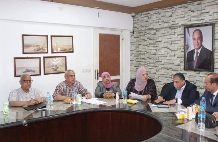 وكيل أول وزارة التربية والتعليم بمحافظة الجيزة يجتمع بمجلس الأمناء والآباء والمعلمين 1 وكيل أول وزارة التربية والتعليم بمحافظة الجيزة يجتمع بمجلس الأمناء والآباء والمعلمين