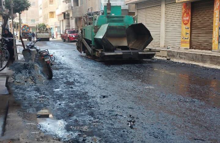 تنفيذ أعمال الرصف بشارع صلاح الدين ومجمع المصالح بحي ثان الزقازيق ضمن الخطة الإستثمارية للعام الحالي 1 تنفيذ أعمال الرصف بشارع صلاح الدين ومجمع المصالح بحي ثان الزقازيق ضمن الخطة الإستثمارية للعام الحالي