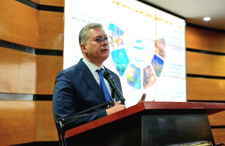 وزير البترول يعقد اجتماعًا مع رؤساء شركات القطاع وكوادرها التنفيذية 