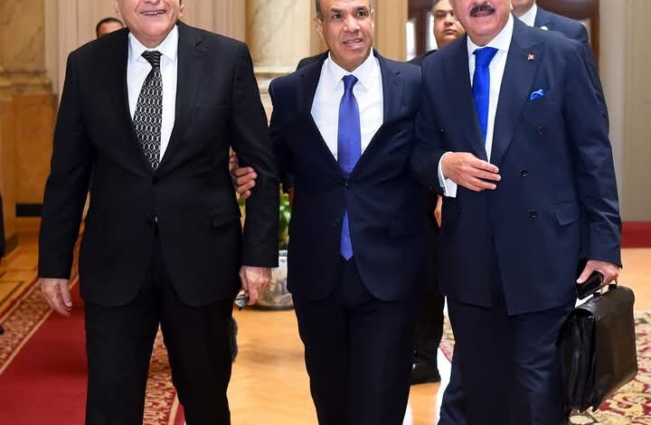وزير الخارجية والهجرة يستضيف اجتماعا للآلية الثلاثية لدول الجوار حول ليبيا 1 وزير الخارجية والهجرة يستضيف اجتماعا للآلية الثلاثية لدول الجوار حول ليبيا