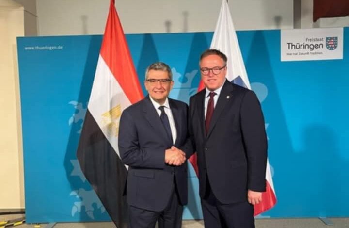 السفير المصري في المانيا يبحث فرص تعزيز التعاون الاقتصادي والاستثماري مع ولاية تورينجيا الالمانية 1 السفير المصري في المانيا يبحث فرص تعزيز التعاون الاقتصادي والاستثماري مع ولاية تورينجيا الالمانية