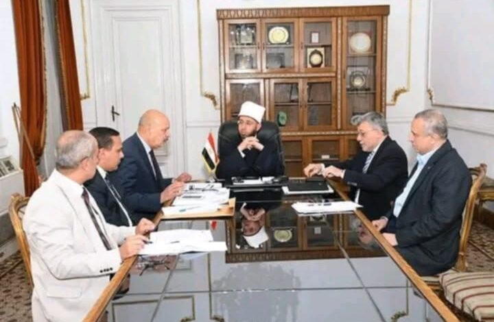 وزير الأوقاف يجتمع برئيس هيئة الأوقاف ومجلس إدارتها لمتابعة ملفات الاستثمار وتعظيم الموارد 1 وزير الأوقاف يجتمع برئيس هيئة الأوقاف ومجلس إدارتها لمتابعة ملفات الاستثمار وتعظيم الموارد