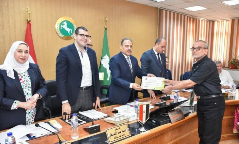 محافظ الشرقية يترأس إجتماع المجلس التنفيذي ويُقدم التهنئة لرئيس الجمهورية بمناسبة العام الهجري الجديد