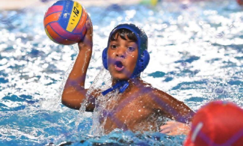 وزير الرياضة يهنئ نادي سوديك بعد التتويج التاريخي ببطولة "الهابا الوابا" الدولية 1 وزير الرياضة يهنئ نادي سوديك بعد التتويج التاريخي ببطولة "الهابا الوابا" الدولية