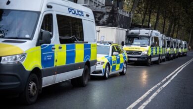 بريطانيا تحاكم 3 إيرانيين بتهمة مساعدة مخابرات طهران