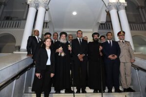 محافظ قنا يشارك في الاحتفالية الرسمية لاستقبال الأنبا إغناطيوس بالمطرانية 2  محافظ قنا يشارك في الاحتفالية الرسمية لاستقبال الأنبا إغناطيوس بالمطرانية