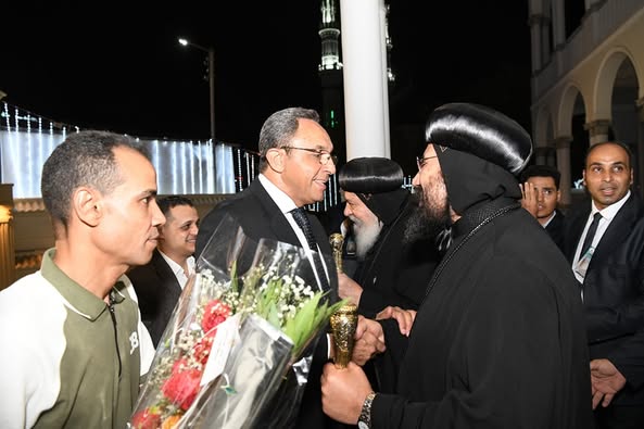 محافظ قنا يشارك في الاحتفالية الرسمية لاستقبال الأنبا إغناطيوس بالمطرانية 1  محافظ قنا يشارك في الاحتفالية الرسمية لاستقبال الأنبا إغناطيوس بالمطرانية