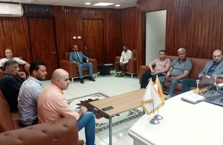 وكيل وزارة الصحة بالشرقية يجتمع بإدارة مستشفى أبوحماد المركزي لتطوير أداء العمل 1 وكيل وزارة الصحة بالشرقية يجتمع بإدارة مستشفى أبوحماد المركزي لتطوير أداء العمل