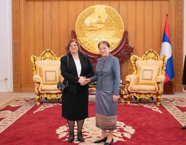 السفيرة المصرية في لاوس تلتقي بنائبة رئيس الجمهورية ووزير الخارجية 1 السفيرة المصرية في لاوس تلتقي بنائبة رئيس الجمهورية ووزير الخارجية