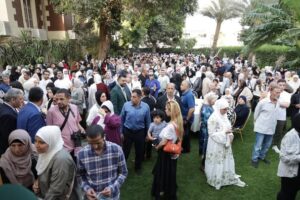 الاحتفال بعيد الأضحى في السفارة التركية في القاهرة مع عائلات من غزة ومصر. 2 الاحتفال بعيد الأضحى في السفارة التركية في القاهرة مع عائلات من غزة ومصر.