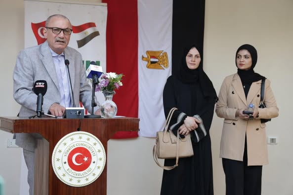 الاحتفال بعيد الأضحى في السفارة التركية في القاهرة مع عائلات من غزة ومصر. 1 الاحتفال بعيد الأضحى في السفارة التركية في القاهرة مع عائلات من غزة ومصر.