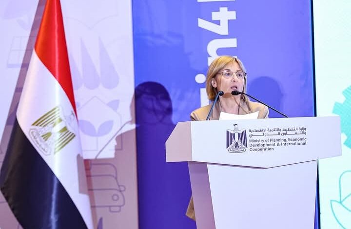 نائب رئيس بنك الاستثمار الأوروبي: مستمرون في شراكتنا مع الحكومة المصرية والقطاع الخاص