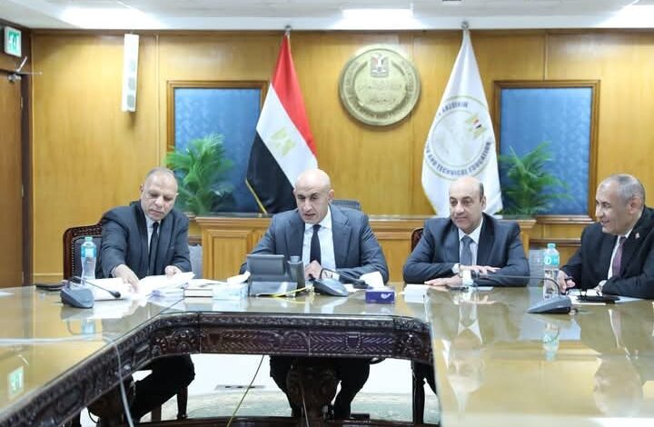 التربية والتعليم تستعرض تقرير غرفة العمليات لامتحانات الثانوية العامة للعام الدراسي 2024 / 2025