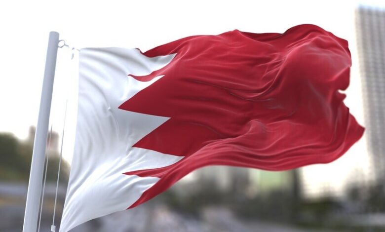 السلطات البحرينية  تدعو المواطنين للتوجه إلى مكان آمن بعد دوى صفارات الإنذار
