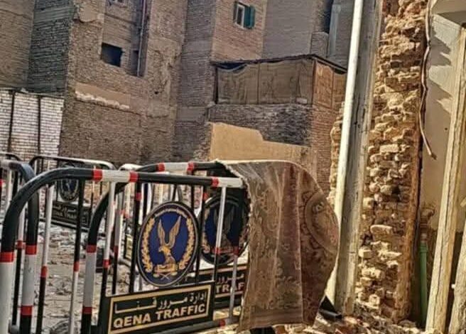 إخلاء 5 منازل وفرض كرون أمني بمنطقة السوق الفوقانى في قنا بسبب التنقيب عن الآثار