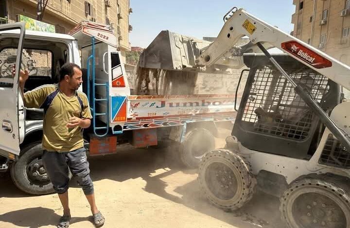 حملات نظافة مكبرة بعدة مناطق بحدائق الأهرام بالجيزة ----