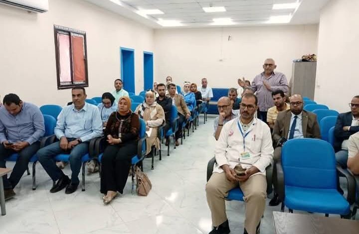 وكيل وزارة الصحة بالشرقية يجتمع بمديري المستشفيات لمناقشة خطة العمل بعيد الأضحى المبارك