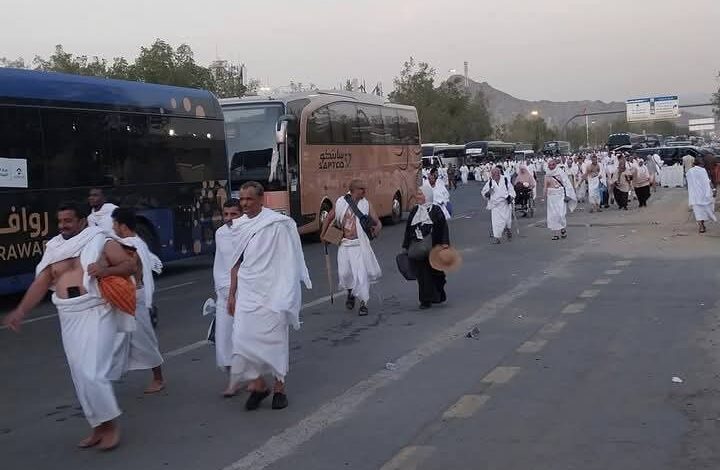 بيان صادر عن وزارة السياحة والآثار:نجاح وصول كامل حجاج إلى المزدلفة
