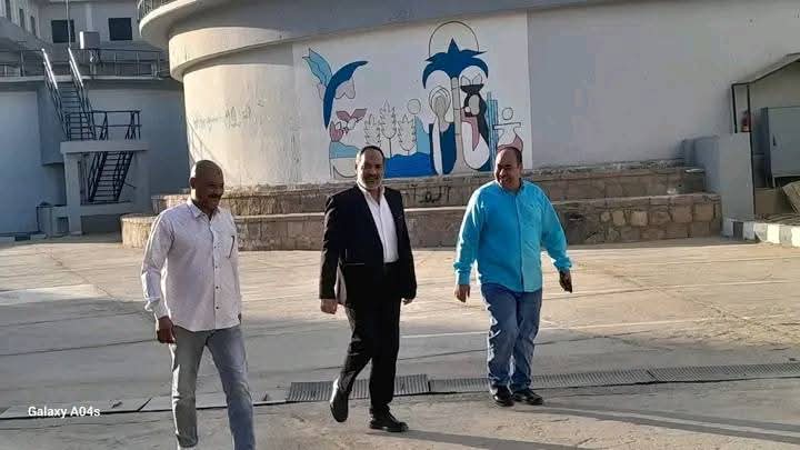 رئيس مياه أسوان يفاجئ عددا من محطات وروافع الشركة والجراج المركزى 