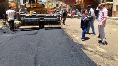محافظ المنيا يتابع تنفيذ مشروعات لتحسين الطرق في مركزي ملوى ومطاي