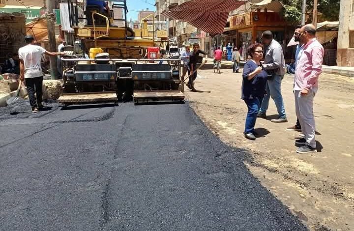 محافظ المنيا يتابع تنفيذ مشروعات لتحسين الطرق في مركزي ملوى ومطاي 1 محافظ المنيا يتابع تنفيذ مشروعات لتحسين الطرق في مركزي ملوى ومطاي