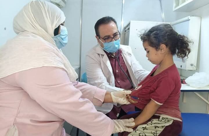صحة المنيا قوافل طبية مجانية بسمالوط تقدم الرعاية لـ2096 مواطنًا  بالسرارية