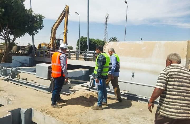 وزير الري يتوجه بالتحية لكافة العاملين بوزارة الري الذين واصلوا العمل بتفاني خلال أجازة عيد الأضحى المبارك