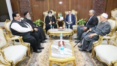 الأنبا بنيامين يهنئ محافظ المنوفية بعيد الأضحى والعيد القومي: "مصر وطن واحد يجمعنا بالمحبة" 
