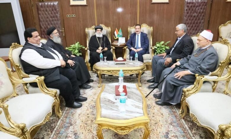 الأنبا بنيامين يهنئ محافظ المنوفية بعيد الأضحى والعيد القومي: "مصر وطن واحد يجمعنا بالمحبة" 