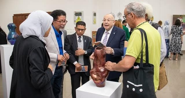 الفنون الجميلة فى الجامعة المصرية الروسية تنظم معرض "الفن للجميع" 1 الفنون الجميلة فى الجامعة المصرية الروسية تنظم معرض "الفن للجميع"