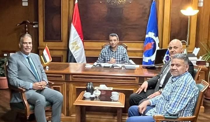 محافظ السويس يلتقي وفدا مجلس إدارة نادي المنتخب ونقابة المحامين 1 محافظ السويس يلتقي وفدا مجلس إدارة نادي المنتخب ونقابة المحامين