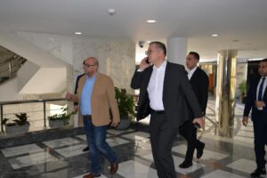 وزيرا الكهرباء والبترول في زيارة تفقدية لمركز التحكم القومي في الشبكة القومية للغاز الطبيعي 2 وزيرا الكهرباء والبترول في زيارة تفقدية لمركز التحكم القومي في الشبكة القومية للغاز الطبيعي