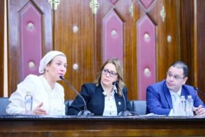 وزيرة البيئة أمام "طاقة النواب" لاستعراض جهود الوزارة في دعم وتعزيز التحول نحو الاقتصاد الأخضر  2 وزيرة البيئة أمام "طاقة النواب" لاستعراض جهود الوزارة في دعم وتعزيز التحول نحو الاقتصاد الأخضر