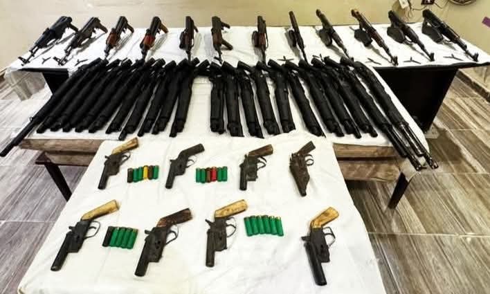 حملات أمنية ناجحة وضبطيات اسلحة ومخدرات بأسيوط وأسوان ودمياط 1 حملات أمنية ناجحة وضبطيات اسلحة ومخدرات بأسيوط وأسوان ودمياط