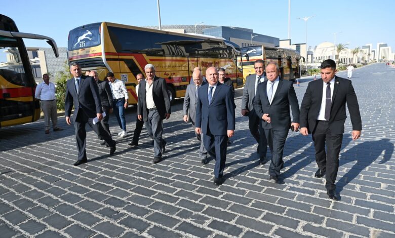 وزير الصناعة يتفقد عدد 20 حافلة مرسيدس جديدة تم إنتاجها محليًا بالشركة المصرية لصناعة وسائل النقل MCV 1 وزير الصناعة يتفقد عدد 20 حافلة مرسيدس جديدة تم إنتاجها محليًا بالشركة المصرية لصناعة وسائل النقل MCV