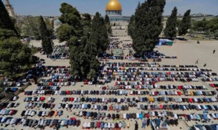 "مصلو القدس الشرقية" يفضّلون المساجد المحلية بسبب التصعيد الأمني رغم فتح أبواب المسجد الأقصى 1 "مصلو القدس الشرقية" يفضّلون المساجد المحلية بسبب التصعيد الأمني رغم فتح أبواب المسجد الأقصى