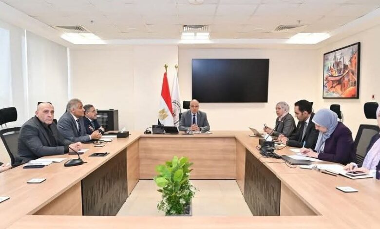 وزير الري يبحث مع أمين عام صندوق تطوير التعليم مقترح تنفيذ مشروع إنشاء "جامعة الغذاء"