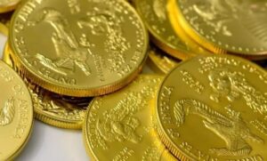 سعر الجنيه الذهب يواصل التراجع فى مصر إلى 37000 جنيهًا اليوم