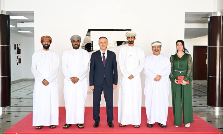 الجمعية العُمانية للسينما تستعرض مبادراتها أمام السفير التركي في مسقط 1 الجمعية العُمانية للسينما تستعرض مبادراتها أمام السفير التركي في مسقط
