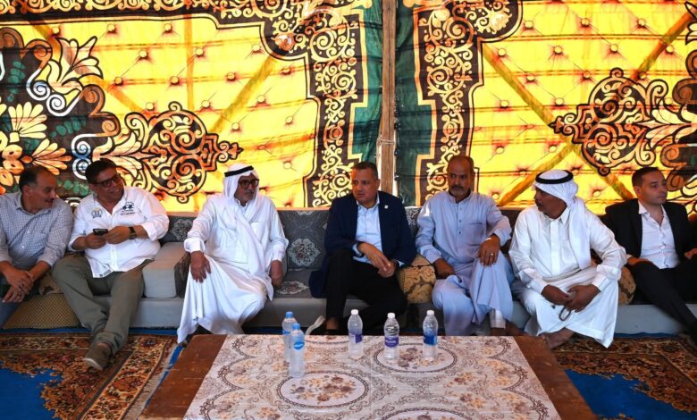 محافظ جنوب سيناء يؤدي واجب العزاء في وفاة الشيخ سليمان مدخل شيخ قبيلة العليقات بأبو زنيمة