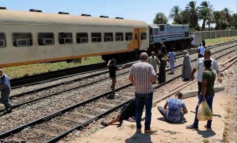  مصرع عامل دهسًا أسفل عجلات القطار بمزلقان العرج في جنوب قنا