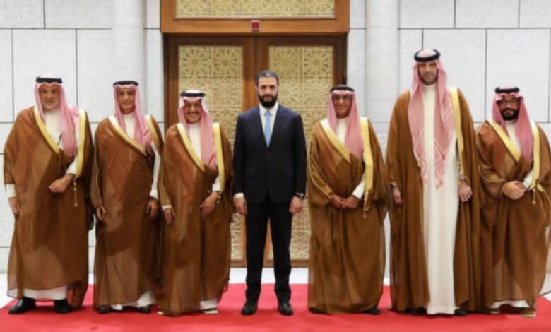 الرئيس السوري أحمد الشرع يبحث مع وفد رجال الأعمال السعوديين آفاق التعاون الاقتصادي والاستثماري