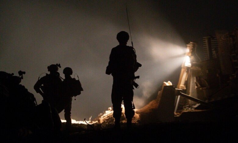 فلسطيني كبير استهدف قوة إسرائيلية في خان يونس تسبب في سقوط قتلى وجرحى 1 فلسطيني كبير استهدف قوة إسرائيلية في خان يونس تسبب في سقوط قتلى وجرحى