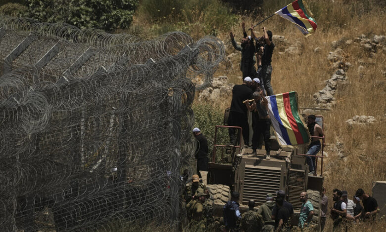 اعلان 2000 درزي بينهم جنود في الجيش الإسرائيلي الانضمام للقتال في سوريا 1 اعلان 2000 درزي بينهم جنود في الجيش الإسرائيلي الانضمام للقتال في سوريا