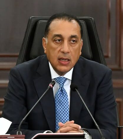 رئيس الوزراء:الرئيس السيسي وجّه الحكومة بأن تكون الأولوية القصوى لإنهاء المتأخرات للشركاء بقطاع البترول 1 رئيس الوزراء:الرئيس السيسي وجّه الحكومة بأن تكون الأولوية القصوى لإنهاء المتأخرات للشركاء بقطاع البترول