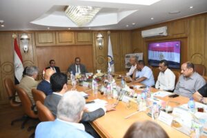 محافظ قنا يناقش المخطط العام الجديد لشركة "نيو سيتي" ويؤكد دعم المحافظة للاستثمار 2 محافظ قنا يناقش المخطط العام الجديد لشركة "نيو سيتي" ويؤكد دعم المحافظة للاستثمار