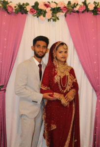 لقطات صادمة لـ"القاتل المبتسم" بعد طعنه زوجته 26 مرة وقتلها في بريطانيا 2 لقطات صادمة لـ"القاتل المبتسم" بعد طعنه زوجته 26 مرة وقتلها في بريطانيا